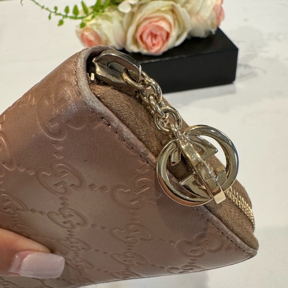 Authentic Gucci patent Guccisima zippy wallet - Picture 8 of 13